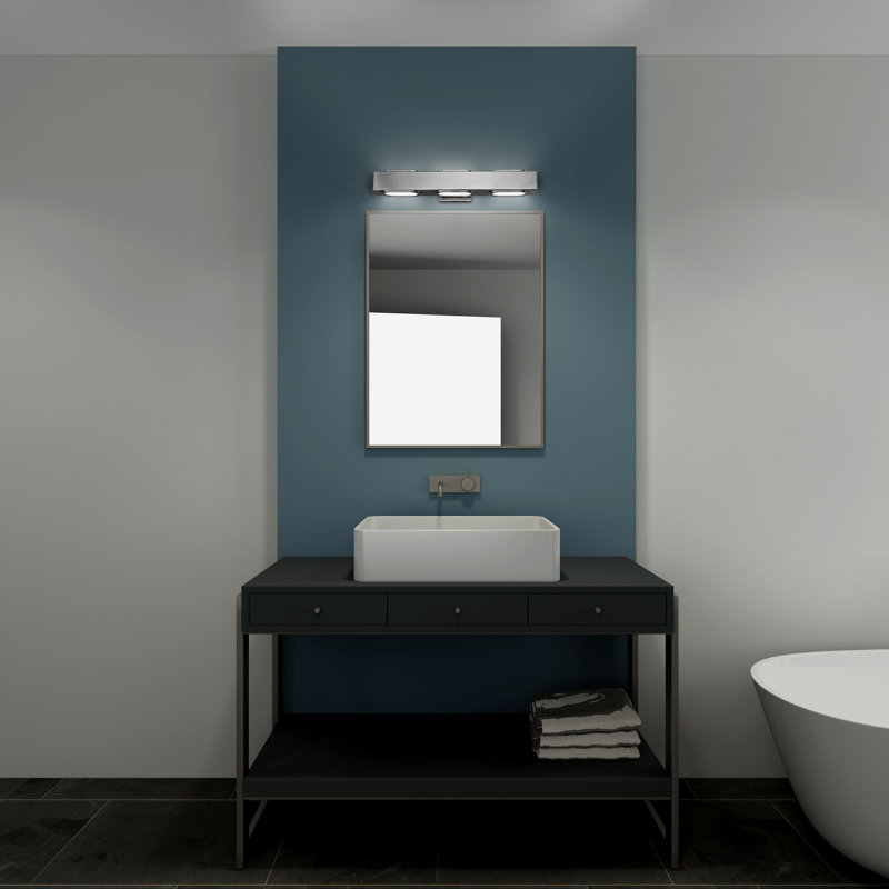 Barre d'éclairage de salle de bain 3 lumières DEL Evalyn, Chrome poli