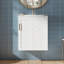 Armoire de salle de bain murale moderne avec armoire latérale, portes à fermeture douce et lavabo intégré pour un rangement efficace et élégant.-446062292