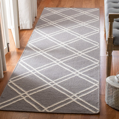 Rodgers Hand Woven Flat Weave Wool/Cotton Geometric Rug in Black/Gray
