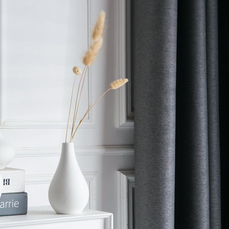 Mohnton Ceramic / Porcelain Table Vase, White