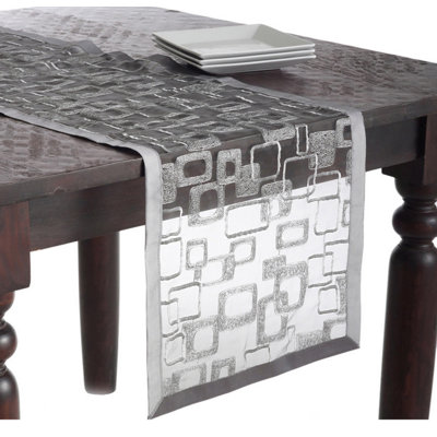 Everly Quinn Mondrian Embroidered Geometric Rectangular Table Runner