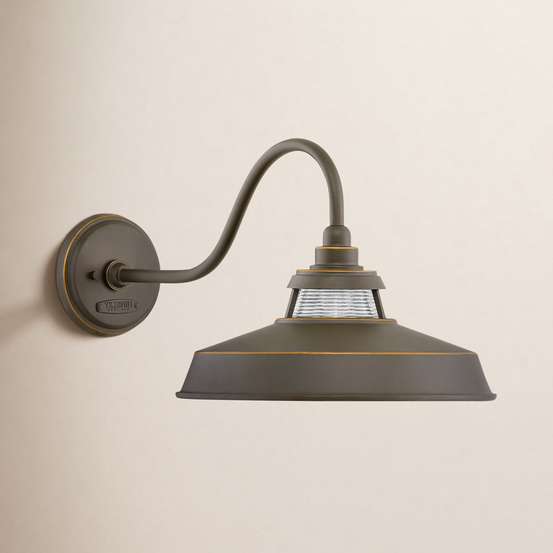 Luminaire de grange d'extérieur Calum, Bronze huilé, H 11,5 po x l 14 po x P 24 po