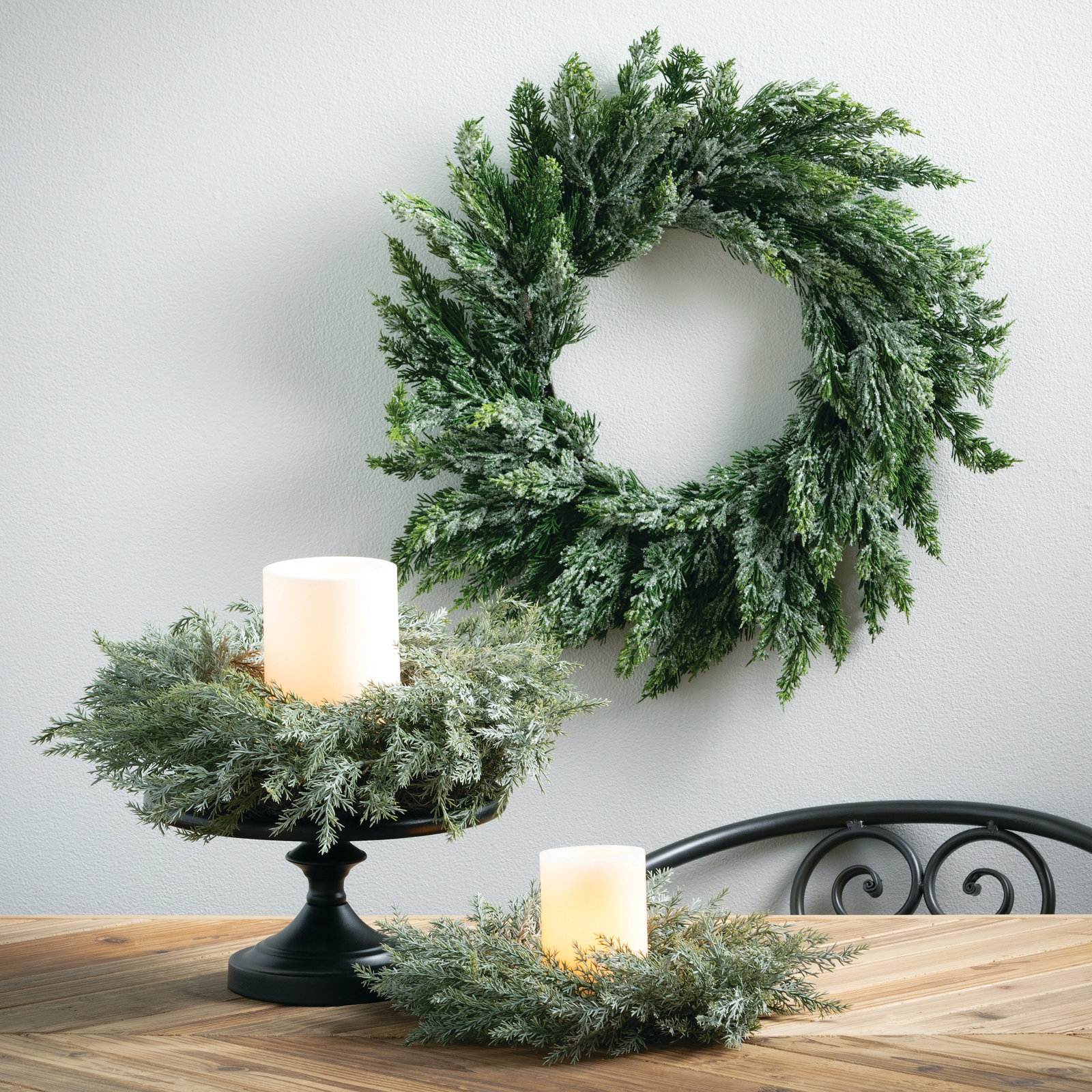 Faux Cedar Plastic Wreath, 23" H x 3" W x 23" D