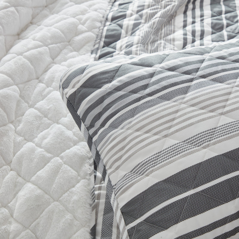 Gray/Black Microfiber 3 Piece Quilt Set, Queen Quilt + 2 Standard Shams