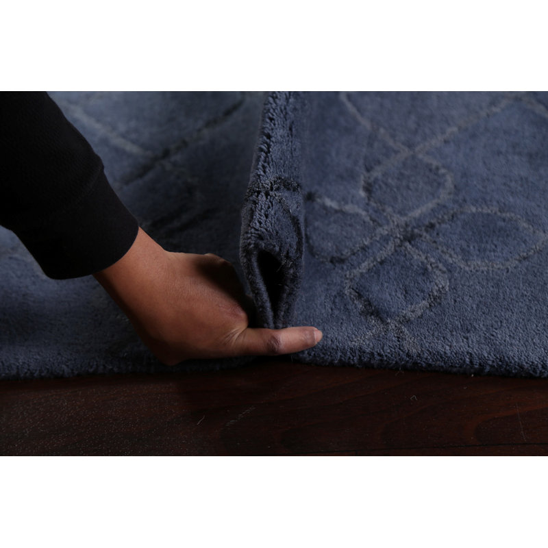 Tapis bleu en laine touffeté à la main à motif géométrique