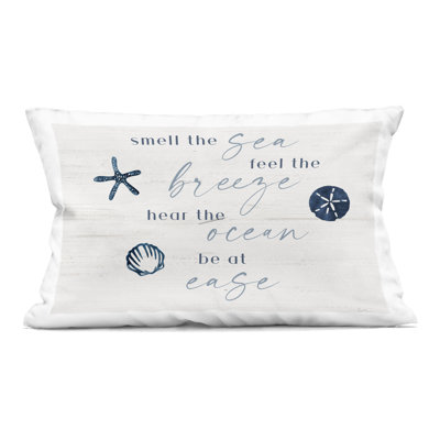 Conception de coussin décoratif Hear The Ocean Be At Ease, par Natalie Carpentieri