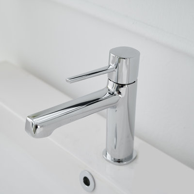 Single-Hole Single-handle Bathroom Faucet with Drain Assembly