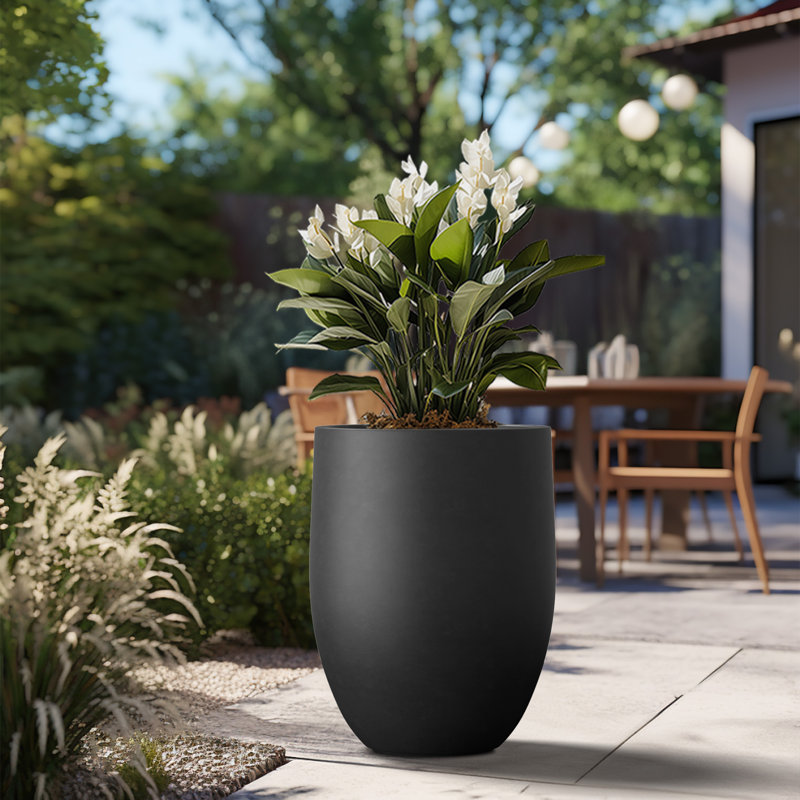 Pot à fleurs en ciment Irmelie, Noir anthracite, H 21,65 po x l 16,93 po x P 16,93 po