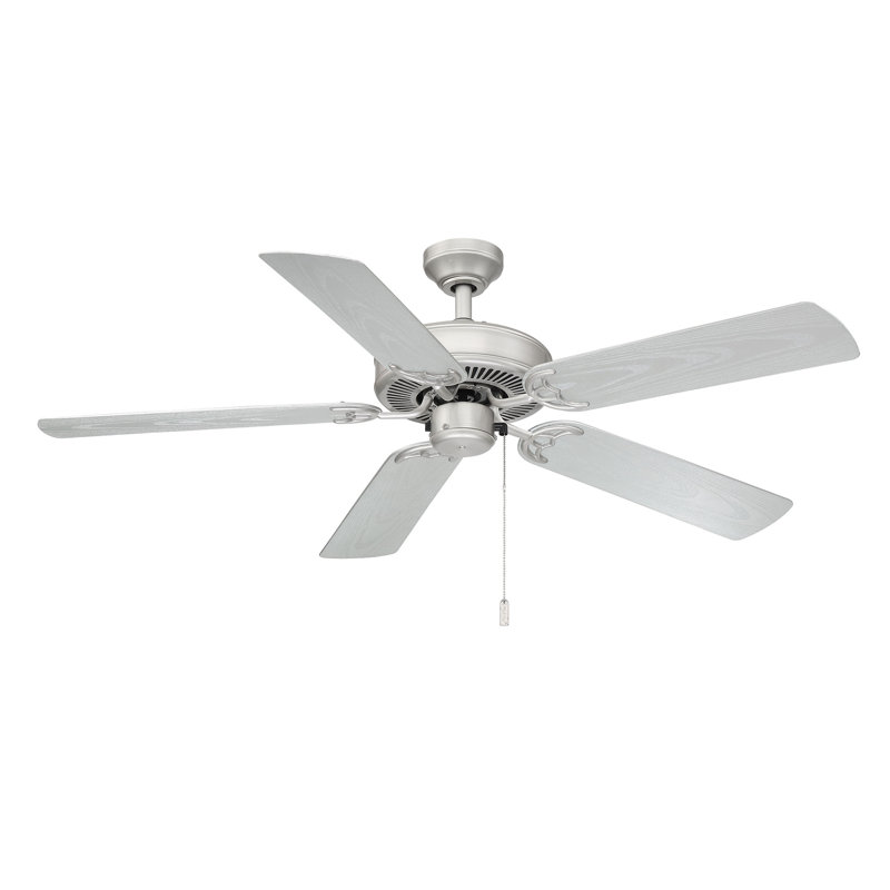 Ventilateur de plafond standard à 5 pales de 52 po avec chaînette Giancarlo, Nickel brossé peint avec pales érable / noyer