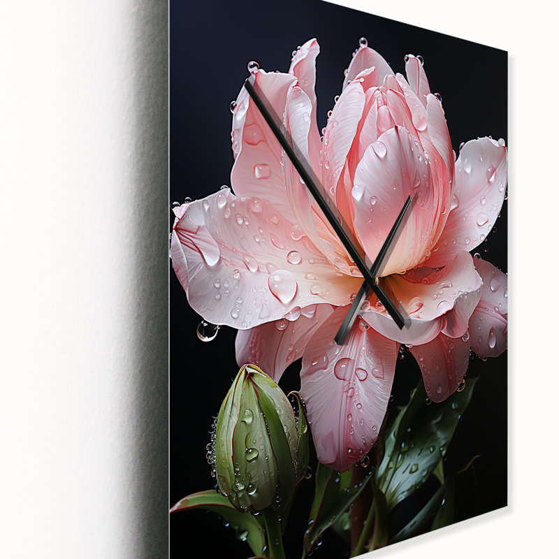 Horloge murale rose, H 28 po x l 12 po x P 1 po