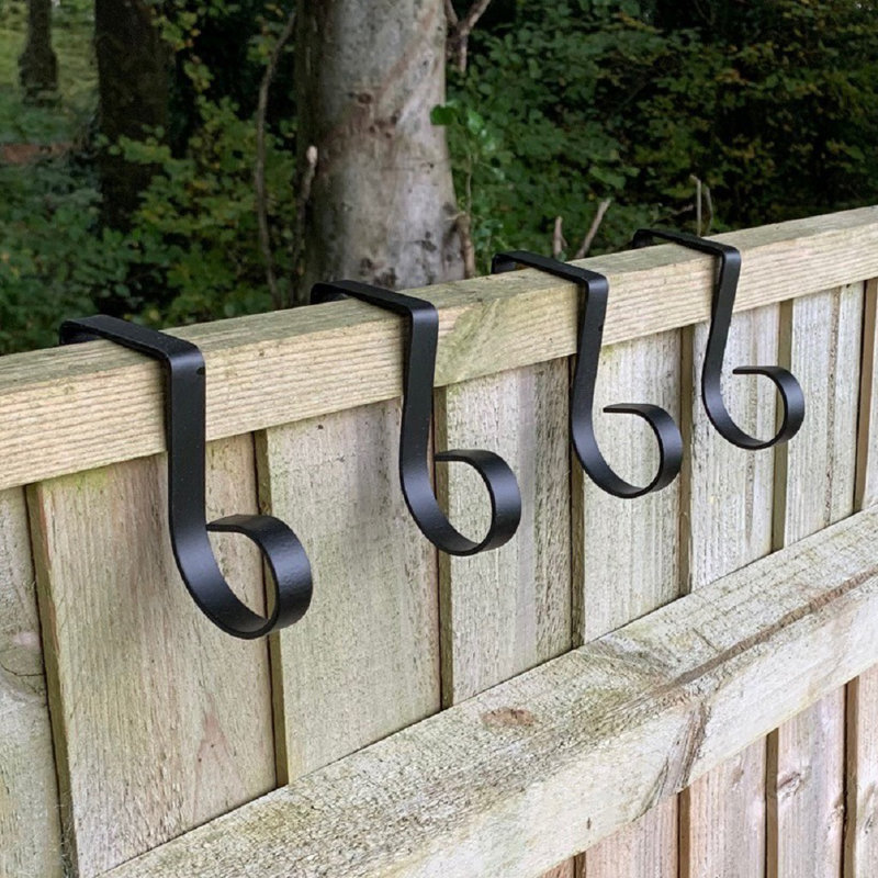 Padroni Marlow Home Co. Black Metal Bracket for Fence Panels