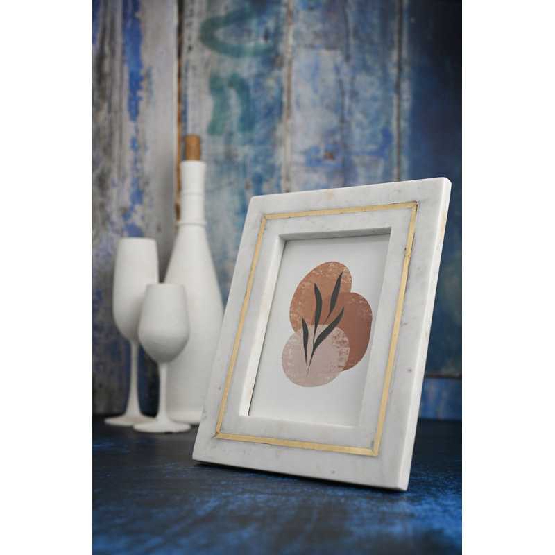 Classic White Marble 4x6 Picture Frame with Brass Inlay