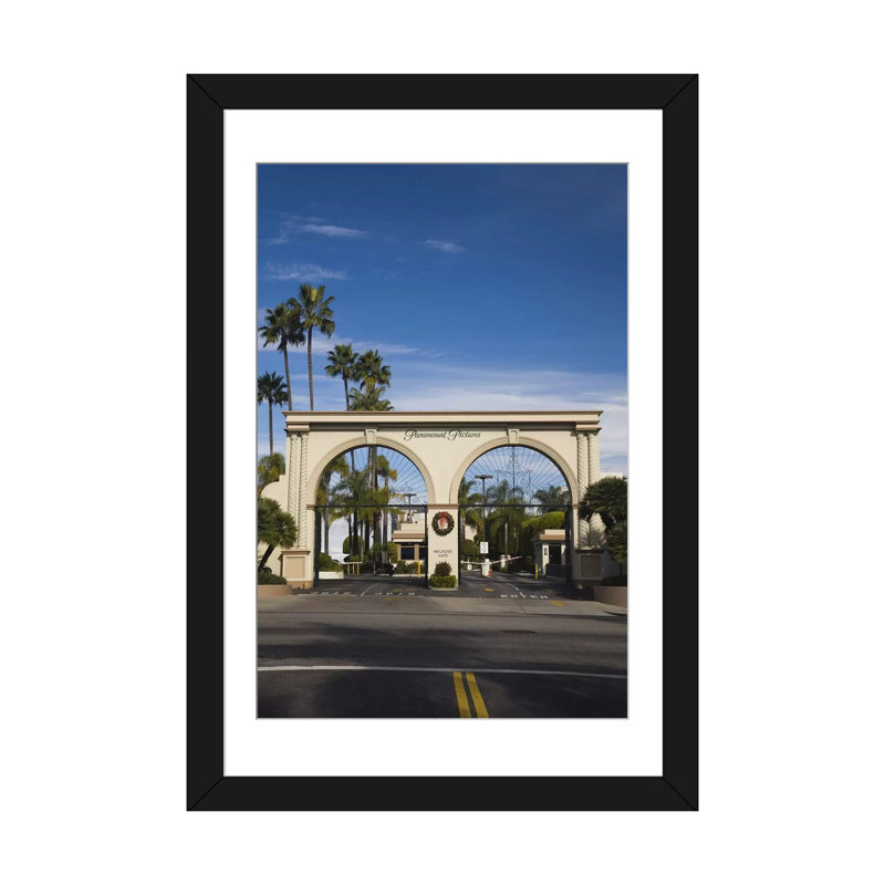 «Paramount Studios, Melrose Avenue, Hollywood», reproduction de photo sur toile, H 24 po x l 16 po x P 1 po, Blanc