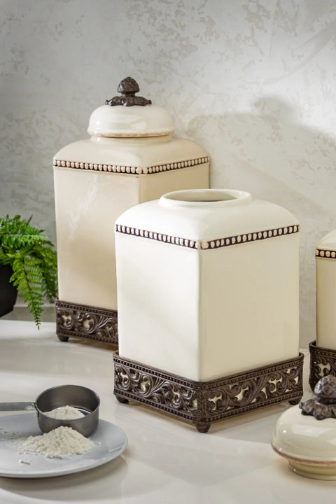 Canisters & Jars