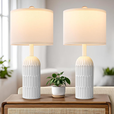 Ensemble de 2 lampes de table blanches modernes 22,5 po pour chambre de salon, lampes de chevet rétro style campagne avec abat-jour en lin blanc