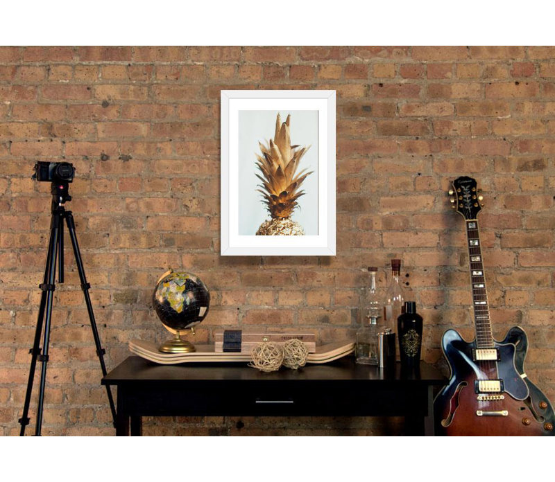« the gold ananas »-reproduction de photo, H 32 po x l 24 po x P 1 po, Cadre blanc