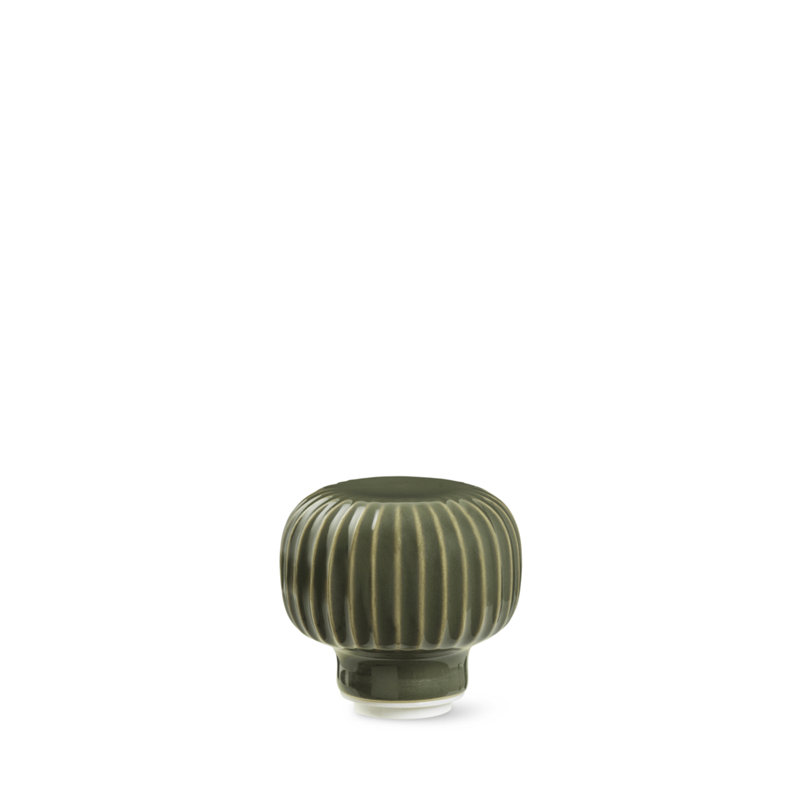 Hammershøi Salt & Pepper Mill, 5.7" H x 2.6" W x 2.6" D, Natural/Dark Green