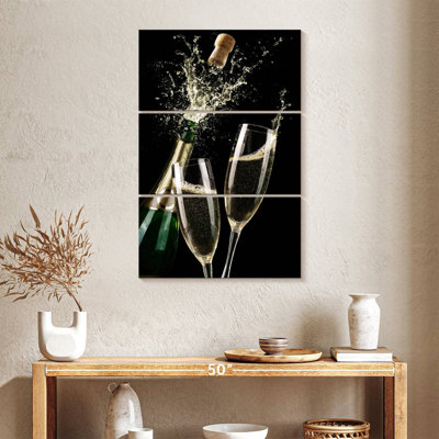 Yarlin Champagne Popping Celebration