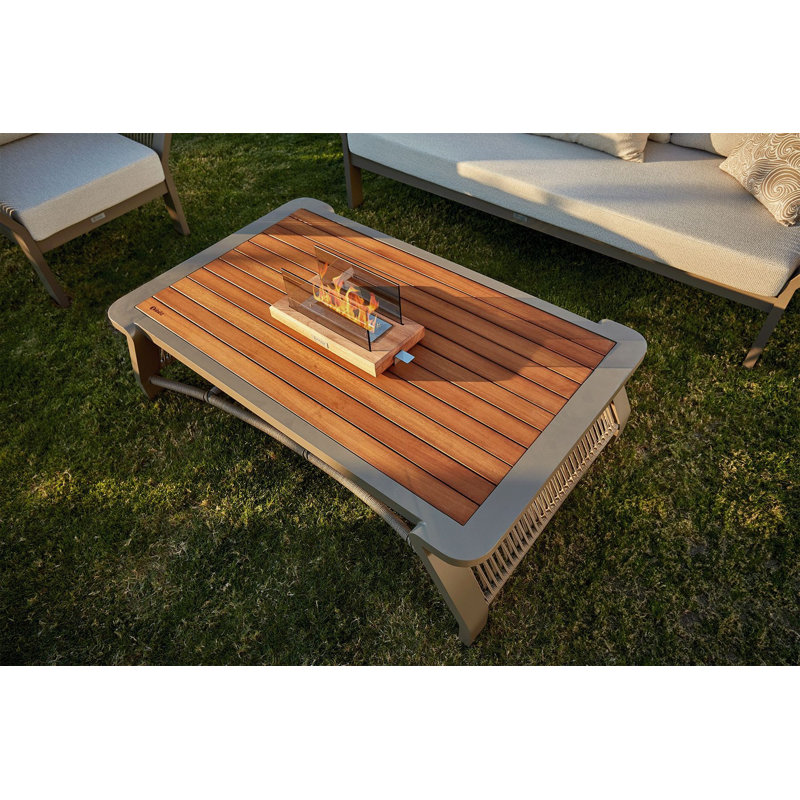 Ensemble de mobilier de jardin