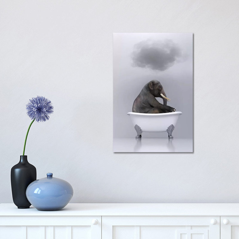 «Elephant Relaxing in the Bath 2» par Mike Kyiv - reproduction d'art, H 18 po x l 12 po x 1,5 po, Toile tendue, Pas de tapis