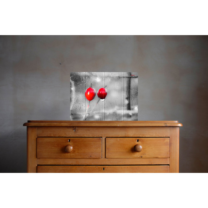 Décoration murale cerises rouges sur une journée de pluie, H 11 po x l 14 po x P 1 po