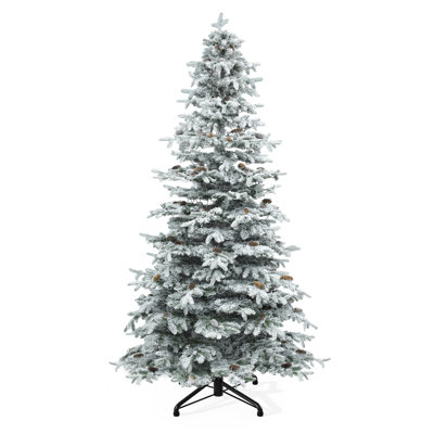 Arbre de Noël enneigé 7,5 pi avec des pommes de pin
