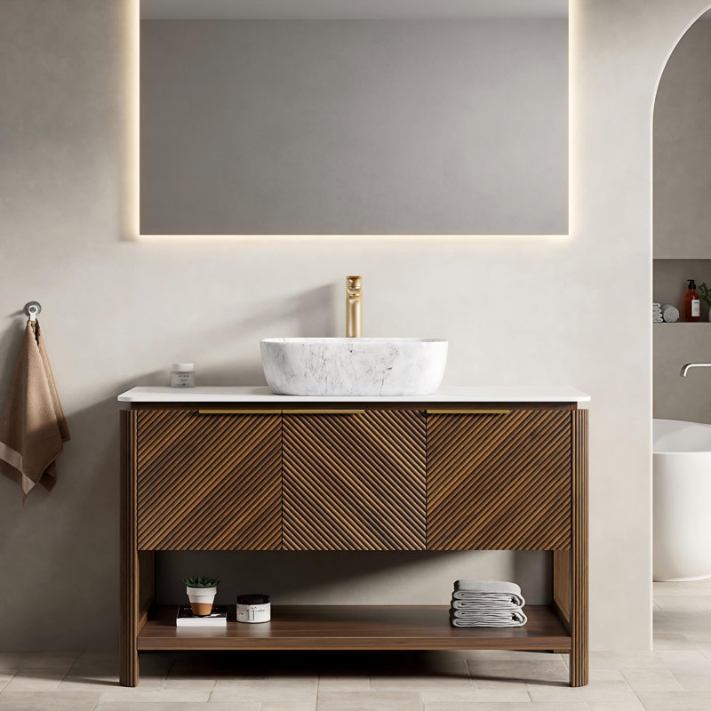 Meuble-lavabo autoportant moderne de 48 po avec lavabo vasque en marbre, plateau en pierre frittée Carrara et portes en bois cannelé, rangement à fermeture en douceur, noyer foncé