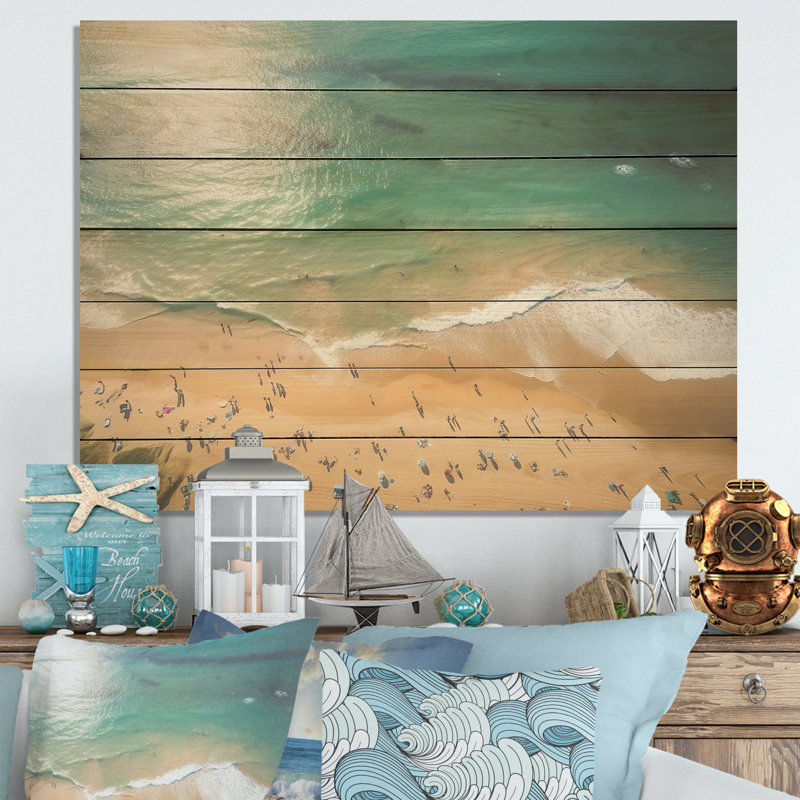 Vue aérienne de la plage côtière verte IV - Plage et océan sur bois, H 10 po x l 20 po