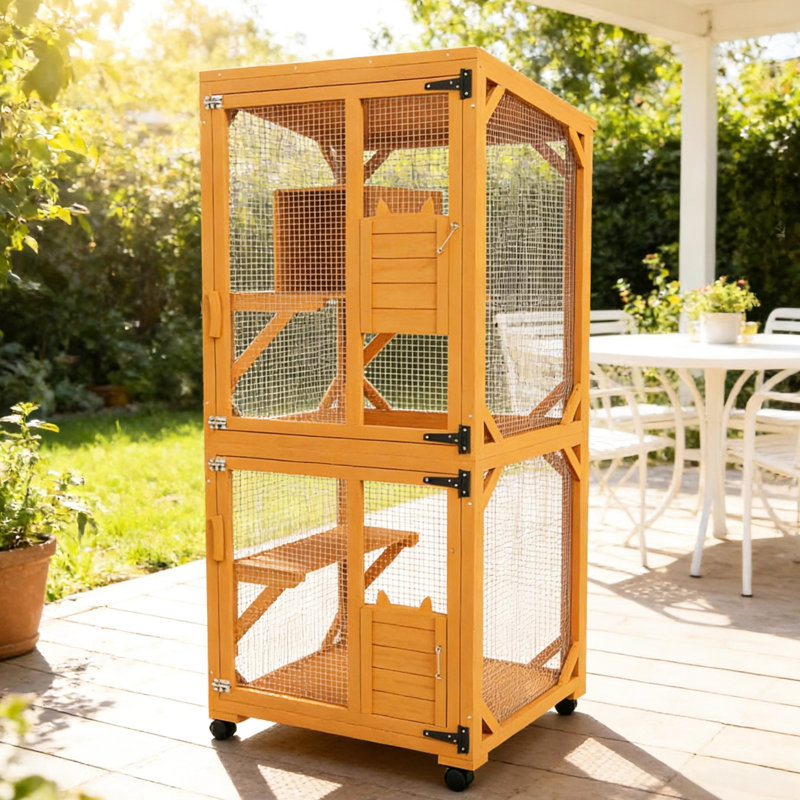 Cage intérieure / extérieure pour chat avec zones d’exploration à plusieurs niveaux, portabilité sur roulettes et protection contre l’asphalte