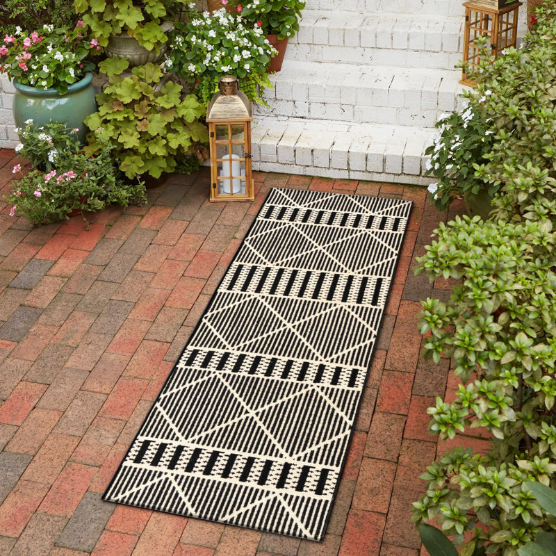 Outdoor Preen Area Rug Black-Ivory Color, Runner 2' x 6'