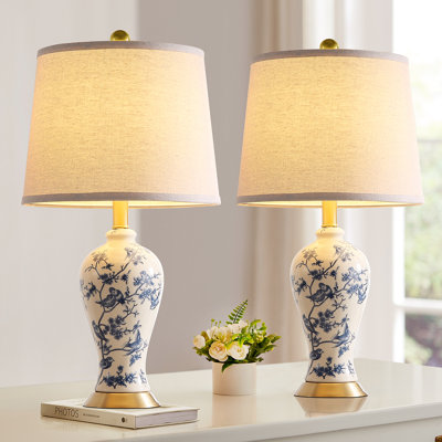 Lampe de table 24 po en porcelaine bleue et blanche à motif chinois classique - Lampe de chevet et de salon de style champêtre avec ampoule DEL gratuite (ensemble de 2)
