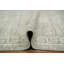 Élégant tapis beige avec bordure grecque pour maisons modernes 5 x 8 po