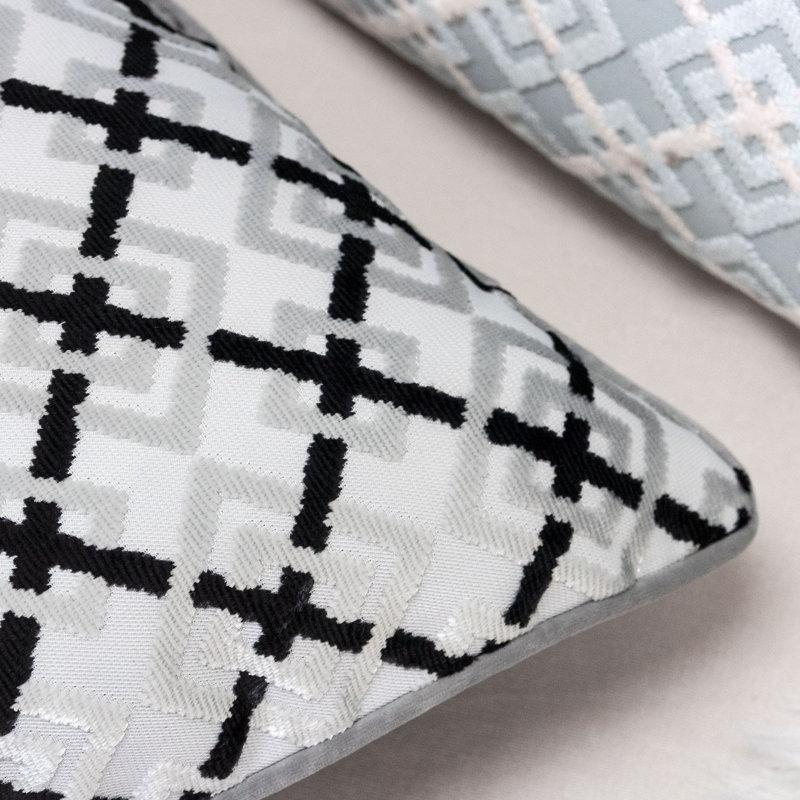 Leshi Indoor/Outdoor Throw Pillow, Silver/Black