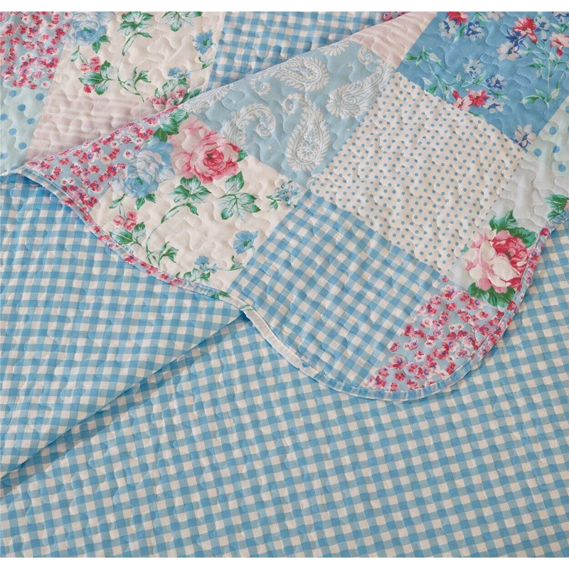 Hollins Microfiber Patchwork Bedspread with Pillowcases