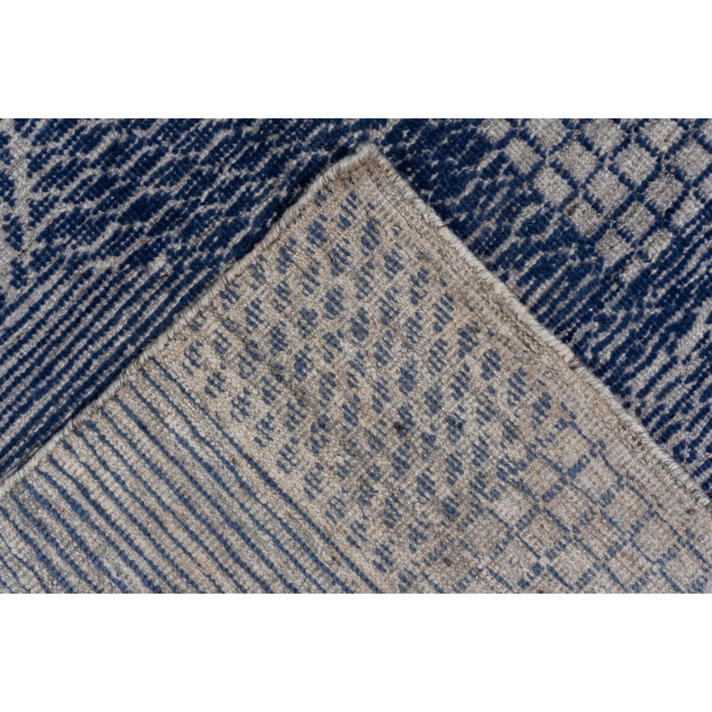 90670 Contemporary