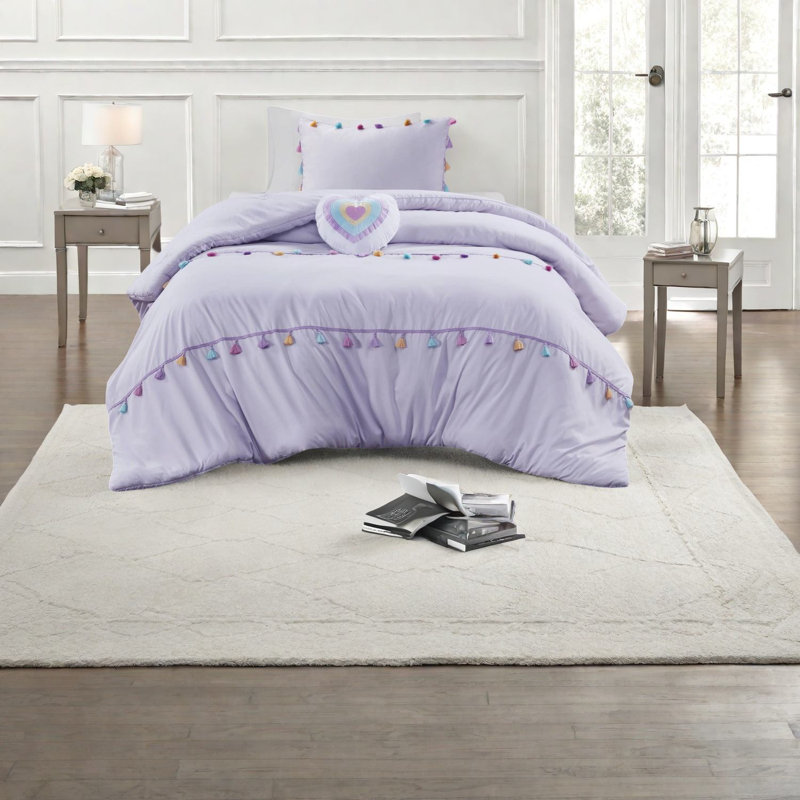 Hypoallergenic Microfiber Bedding Sets With Decorative Elements For Kids' Room