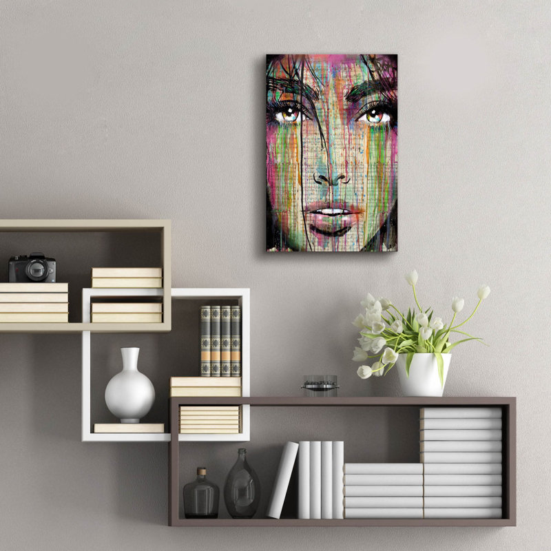 «Dark Kisses» par Loui Jover, art mural en verre acrylique, H 24 po x l 16 po x P 0,2 po