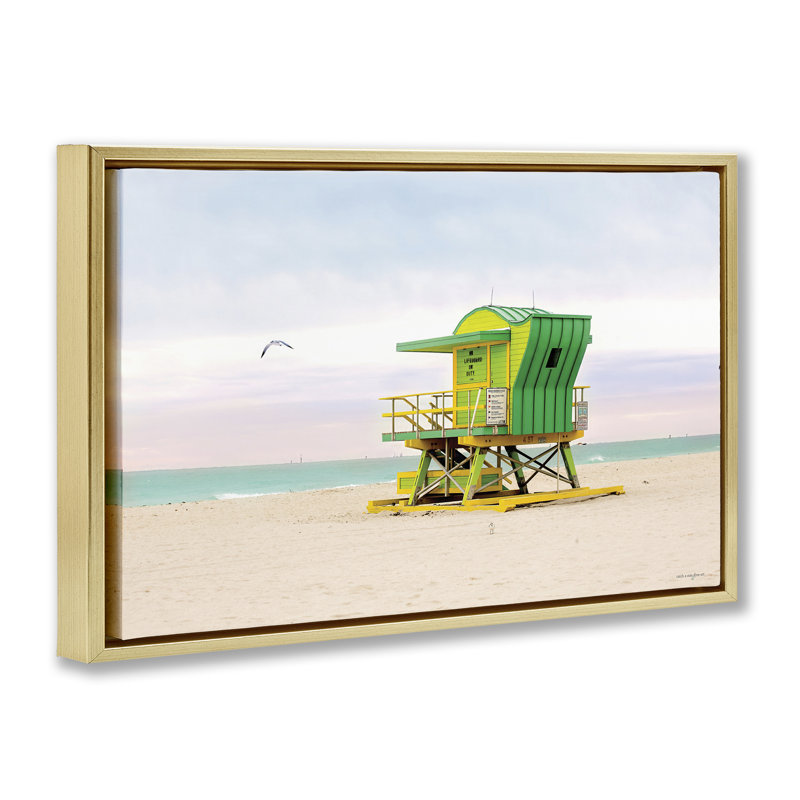 Cadre flottant Lime Green Lifeguard Hut, design par Seven Trees Design, H 17 po x l 25 po, Cadre flottant métallique doré