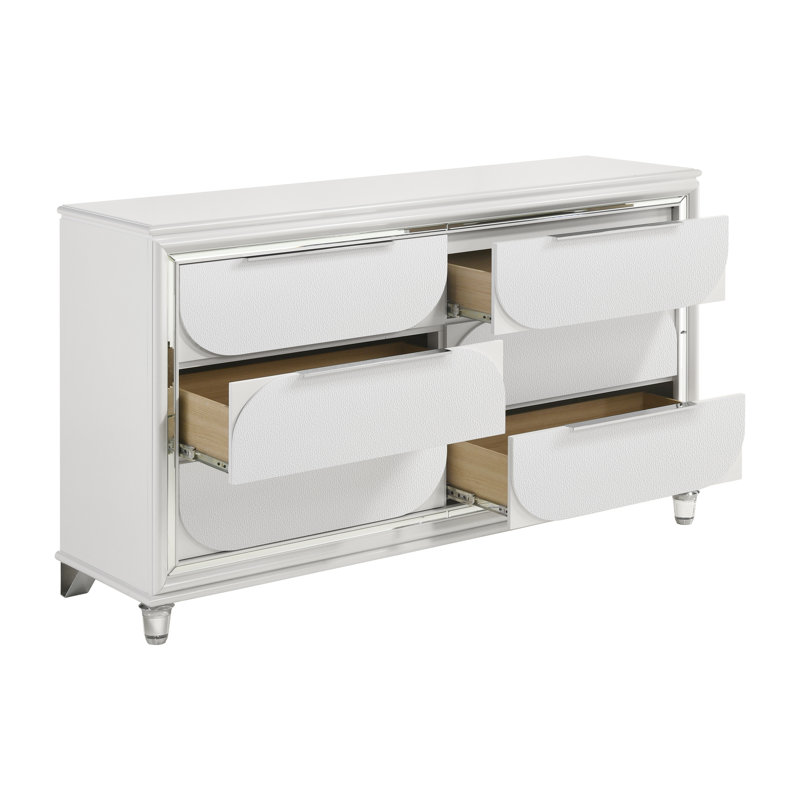 Commode, finition blanc perle