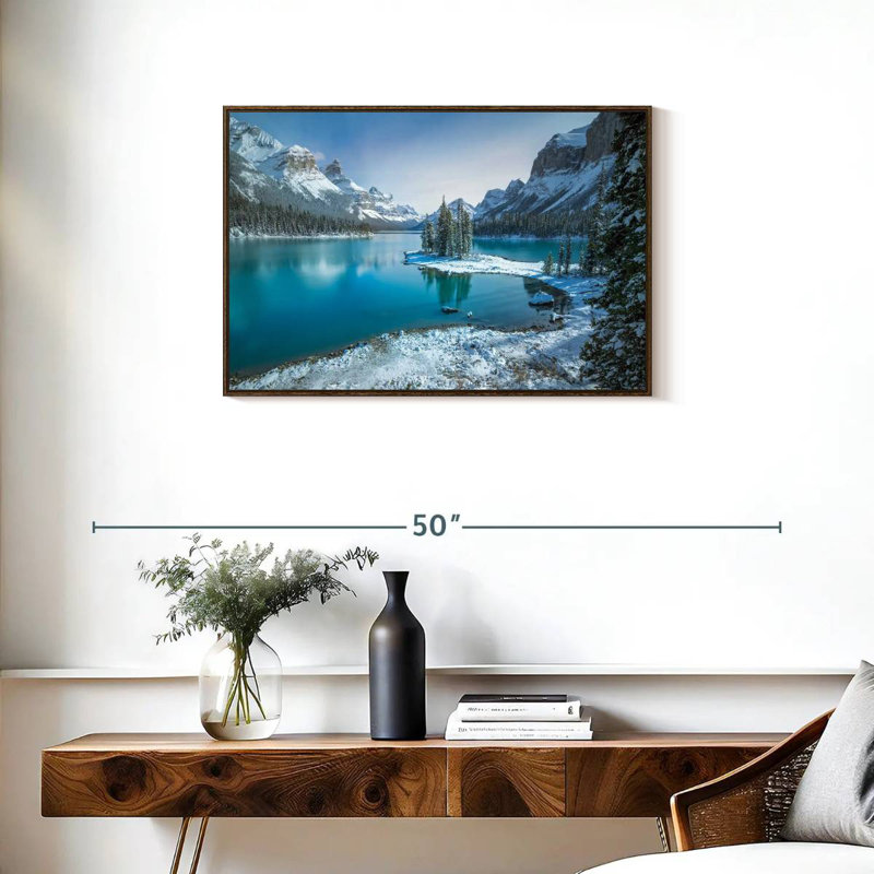 Spirit Island en hiver, Cadre flottant noyer, 31 po x 21 po