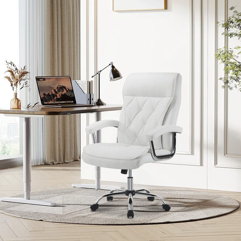 Chaise de bureau réglable en cuir synthétique Latitude Run