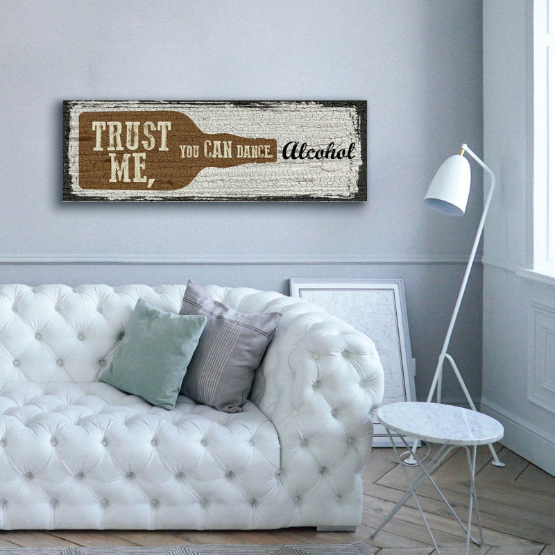 «Liquor Sign I» par Erin Clark, art mural sur toile, H 20 po x l 60 po x P 1,5 po