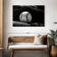 Gant de sirec tenant une balle de baseball-108822538