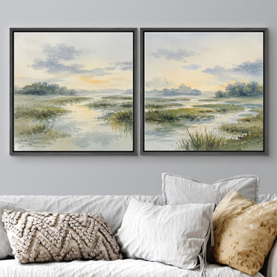 «Golden Marsh Lake Landscape with Soft Sky Nature Decor», ensemble de 2 reproductions d'art sur toile encadrées