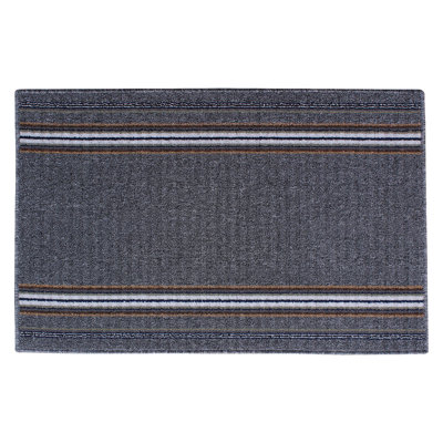Tapis rayé gris foncé