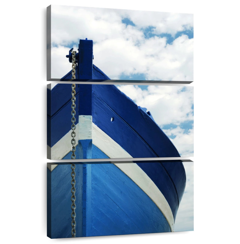 Bateau de pêche bleu ancré Mehar, H 45 po x l 28 po