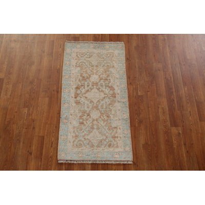 Tapis unique en coton 3 pi 10 po x 1 pi 11 po Neemias Orange et rouille