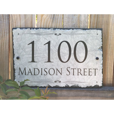 Plaque d'adresse en pierre d'ardoise personnalisée Sassy Squirrel