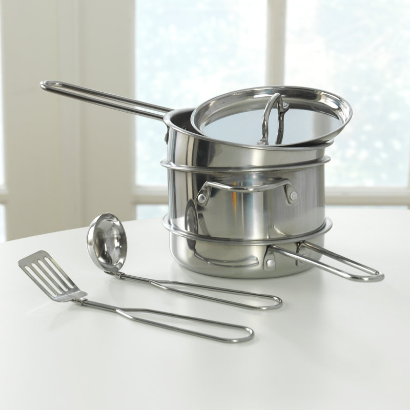 Deluxe Cookware Metal Play Set with 11 Pieces of Play Food