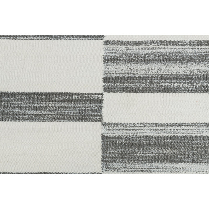 Kendi - Silver, Rectangle 12' x 15'